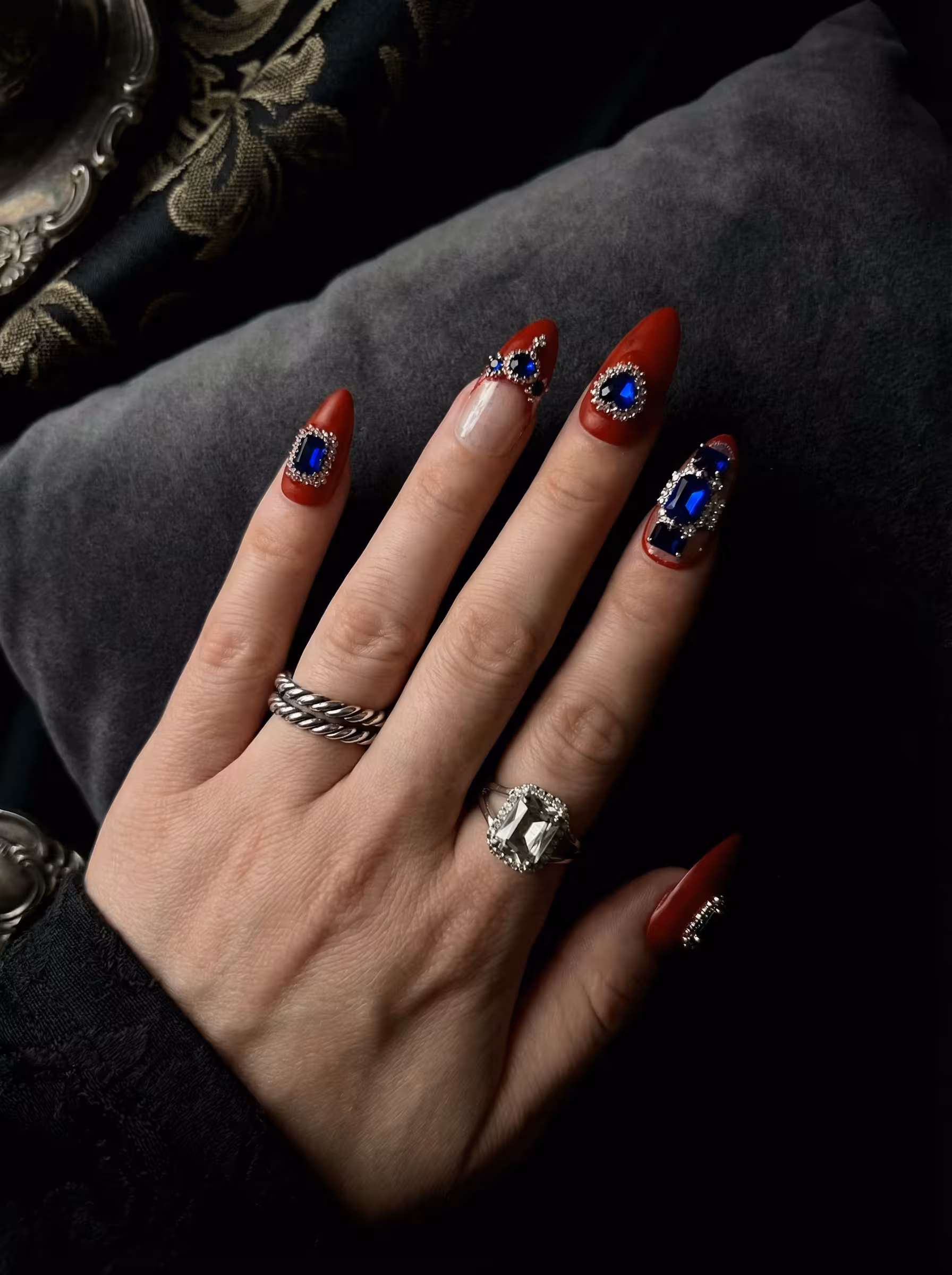 Sapphire Reign thumbnail 6